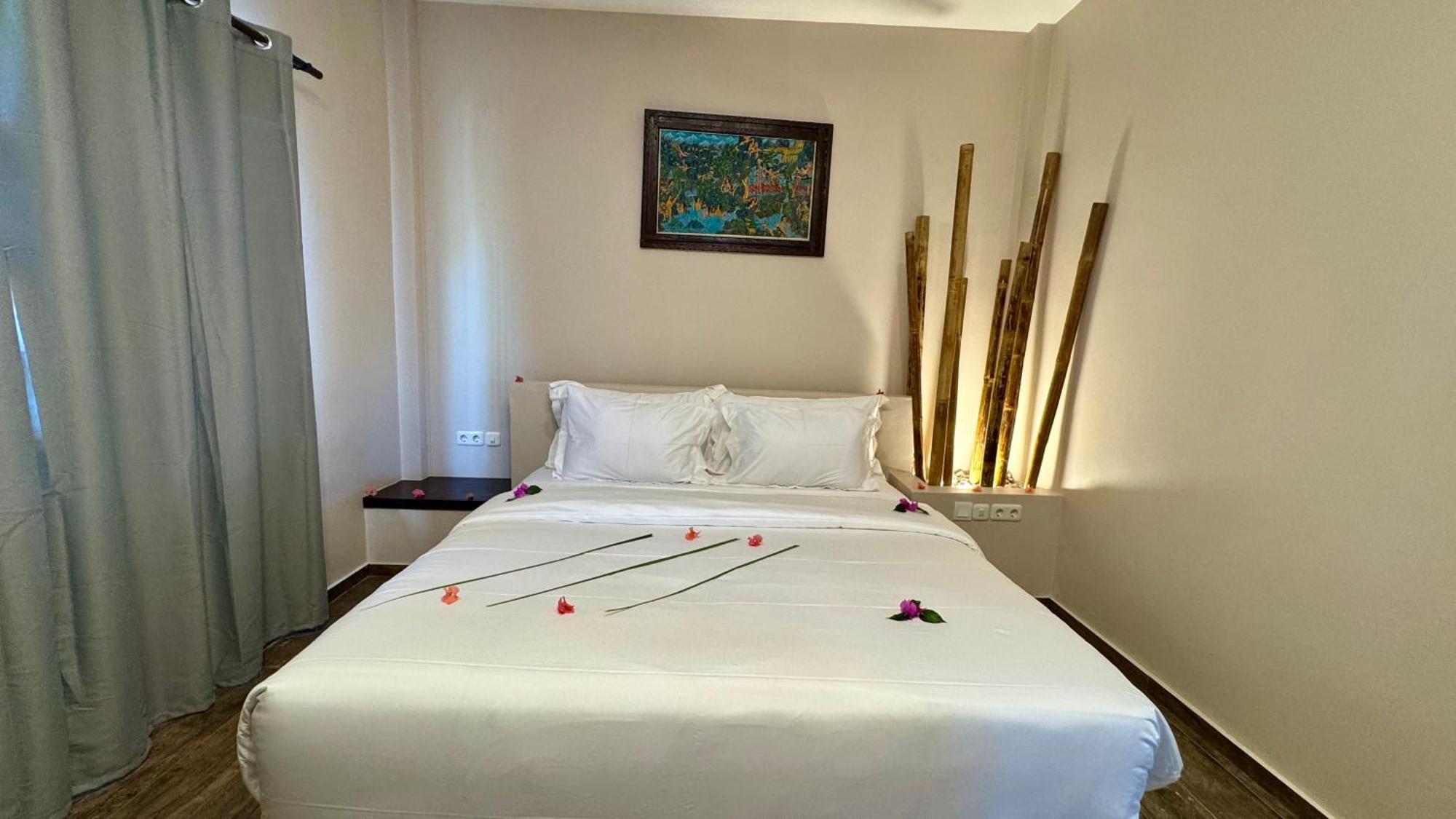 Cantika Villa Джили Трауанган Екстериор снимка